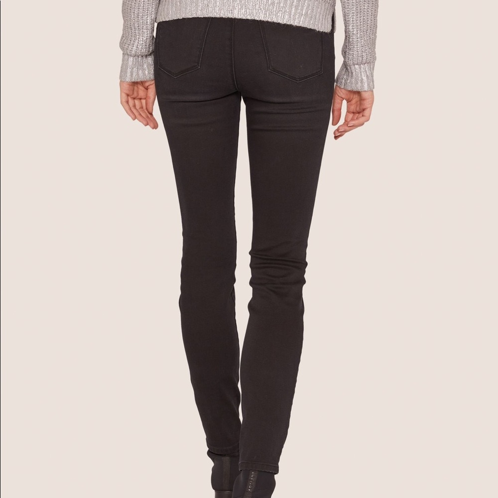🖤Armani exchange Black Skinny Jeans J69